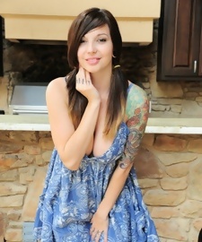Ivy Snow Gets Out Of Her Yellow Panties